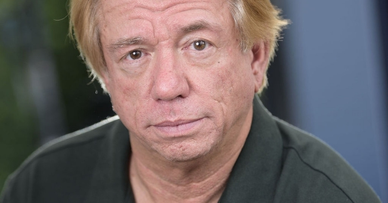 Who is Steve Crawford actor?